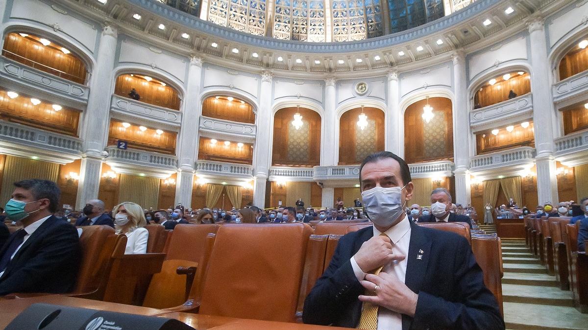 Trei tabere din PNL și Ludovic Orban