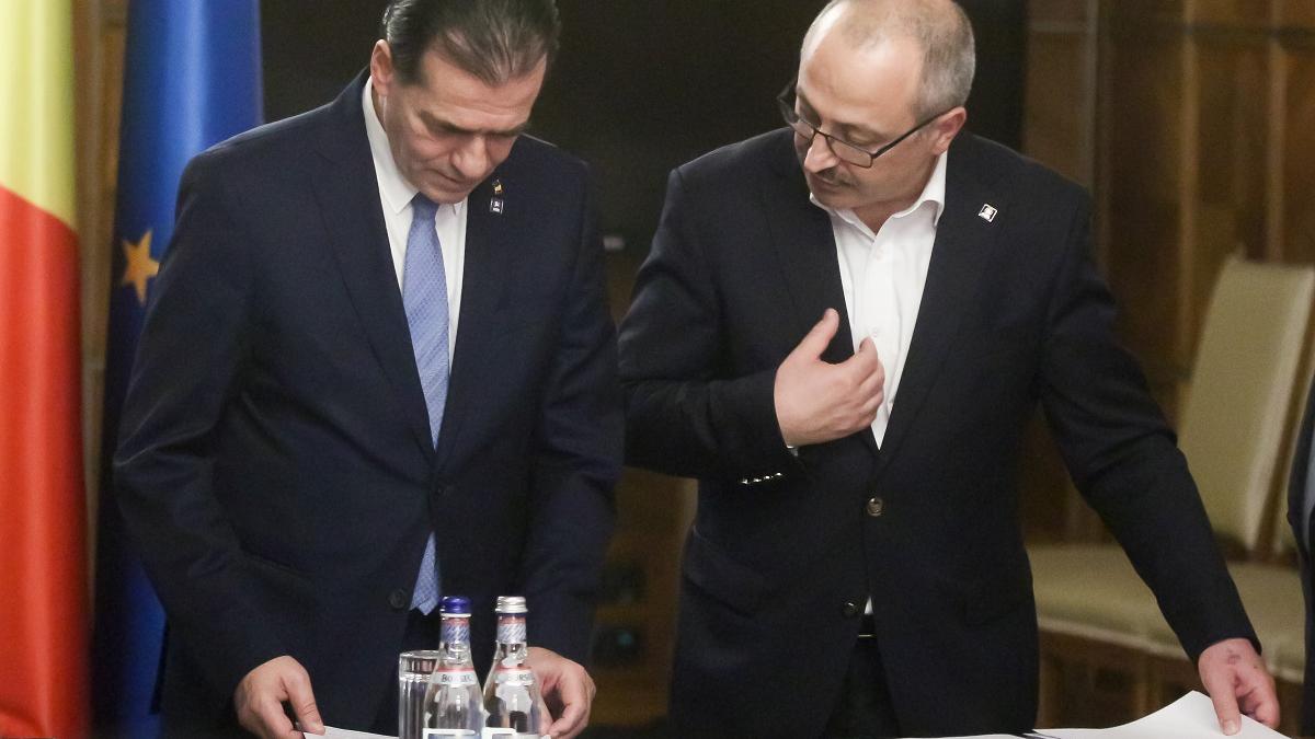 Uluitoarele afaceri ale contabililor de partid și de stat