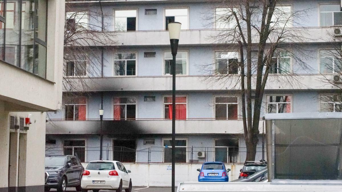 Medic ATI: gargara nu stinge focul  