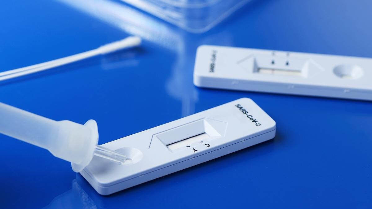 Simplu ca Guten tag: metoda austriacă de testare COVID în școli
