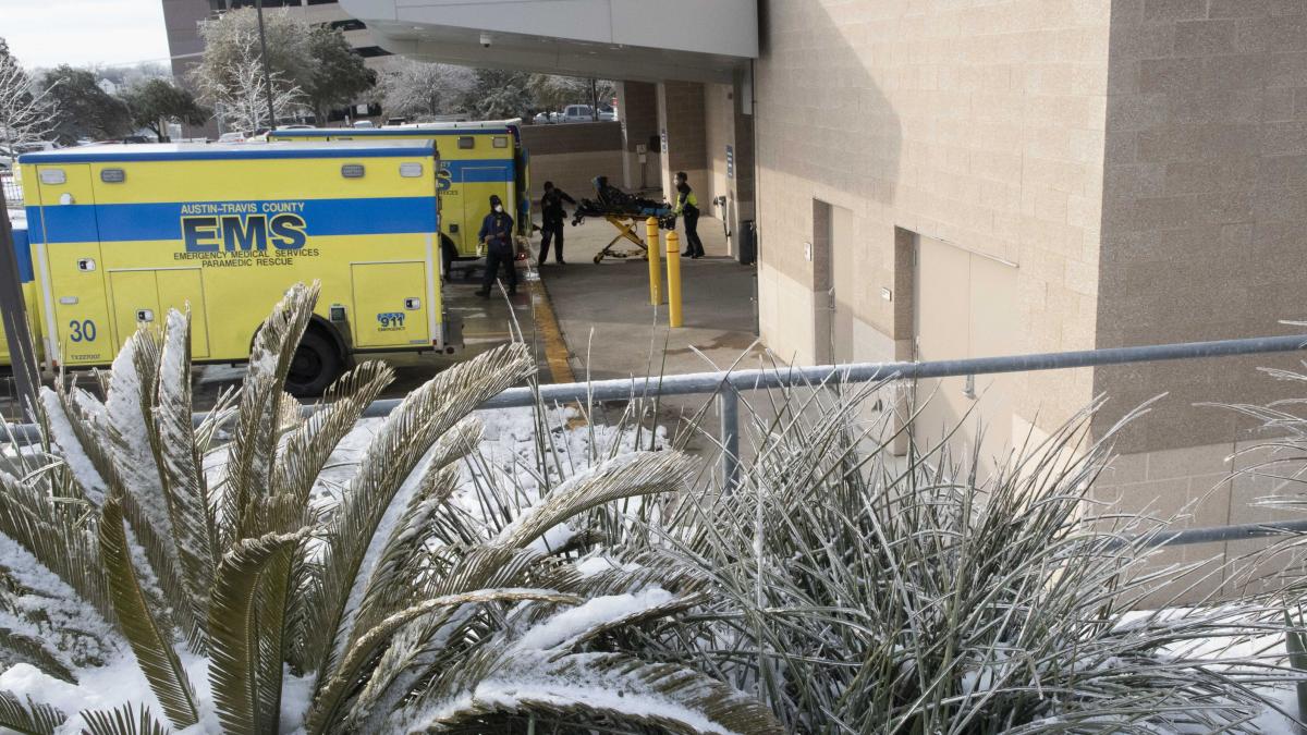 Frigul și lipsa apei copleșesc spitalele din Texas mai mult decât pandemia COVID-19