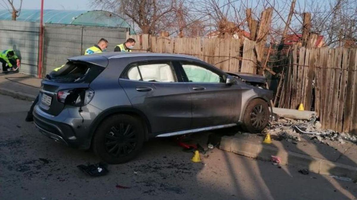 UPDATE Accident cumplit în Capitală. Două fetițe au fost spulberate de pe trotuar. Șoferița beată la volan. A fost reținută