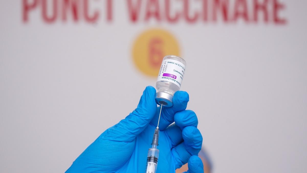 The Lancet: Vaccinul Oxford-AstraZeneca atinge potenţialul maxim cu a doua doză după 12 săptămâni