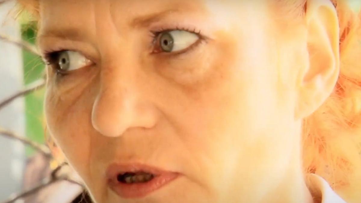 Proiectul media al TVR continuă cu un nou film disponibil exclusiv online. În 28 martie, ultima duminică a lunii, pe canalul YouTube al Arhivei TVR este programat ducumentarul Lume, ia-mă în braţe, eu vin