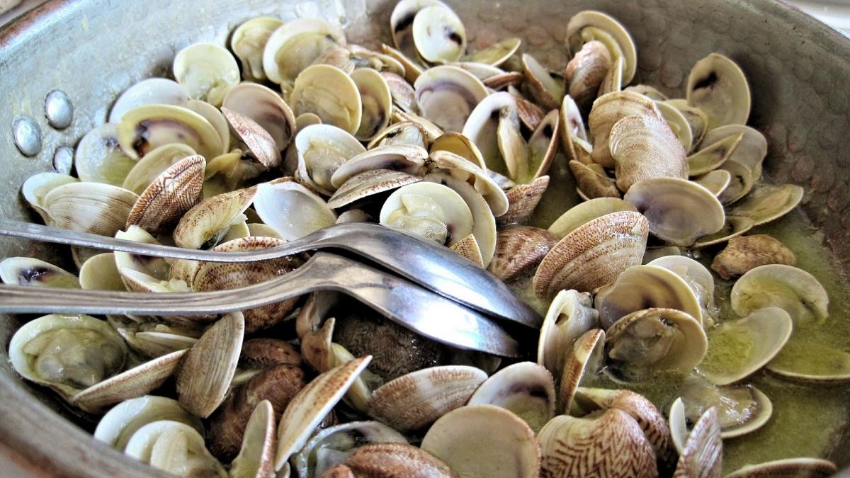 Liber la dat cu draga la vongole