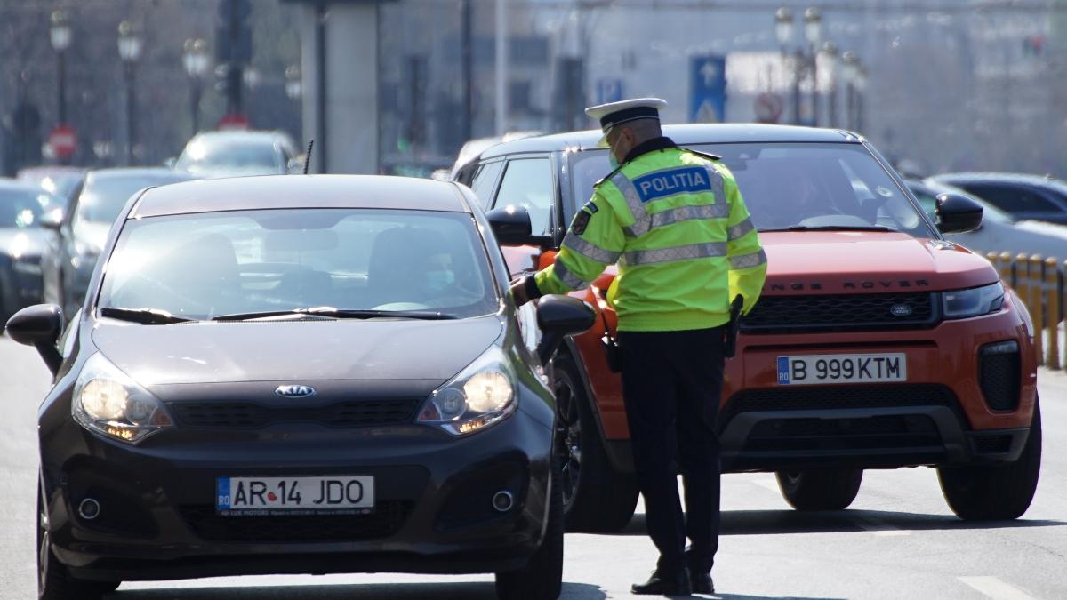 Legea lui Dorel: șoferii sancționați contravențional pot alege perioada în care să stea fără carnete