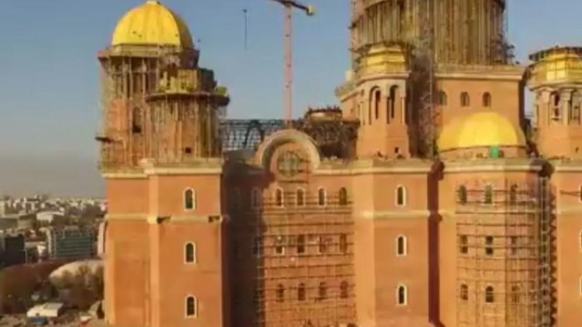 Catedrala Mântuirii Neamului are cel mai mare iconostas ortodox din lume