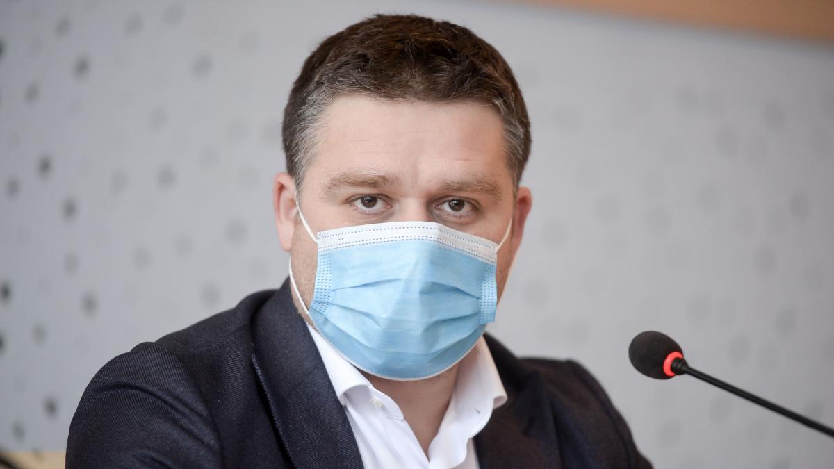O terasă din Sectorul 6 este demolată. Primarul Ciprian Ciucu anunță că urmează mai multe garaje
