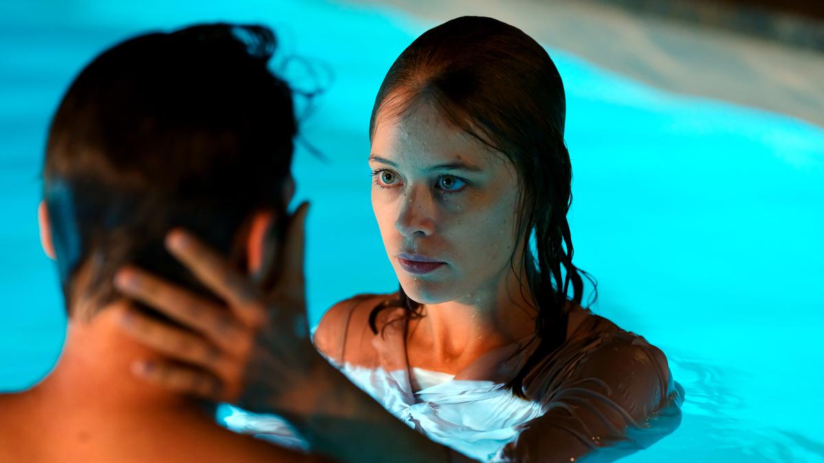 „Undine”, un basm modern supranatural semnat de Christian Petzold, în cinematografe din 21 mai