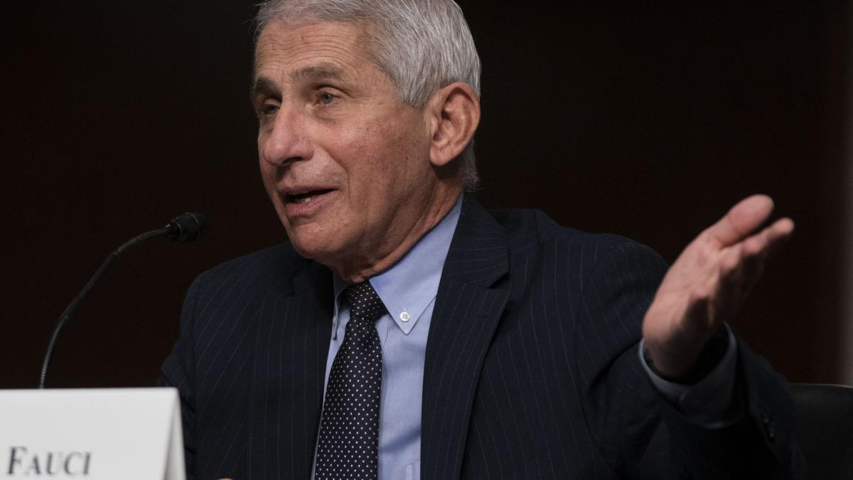 Fauci solicită Chinei să facă publice dosarele medicale ale angajaţilor din laboratorul Wuhan