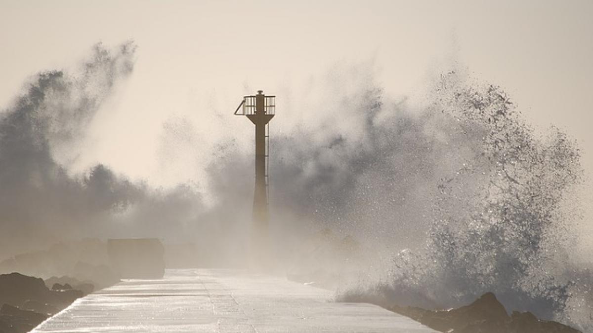 China a evacuat peste 100.000 de oameni din calea taifunului In-Fa