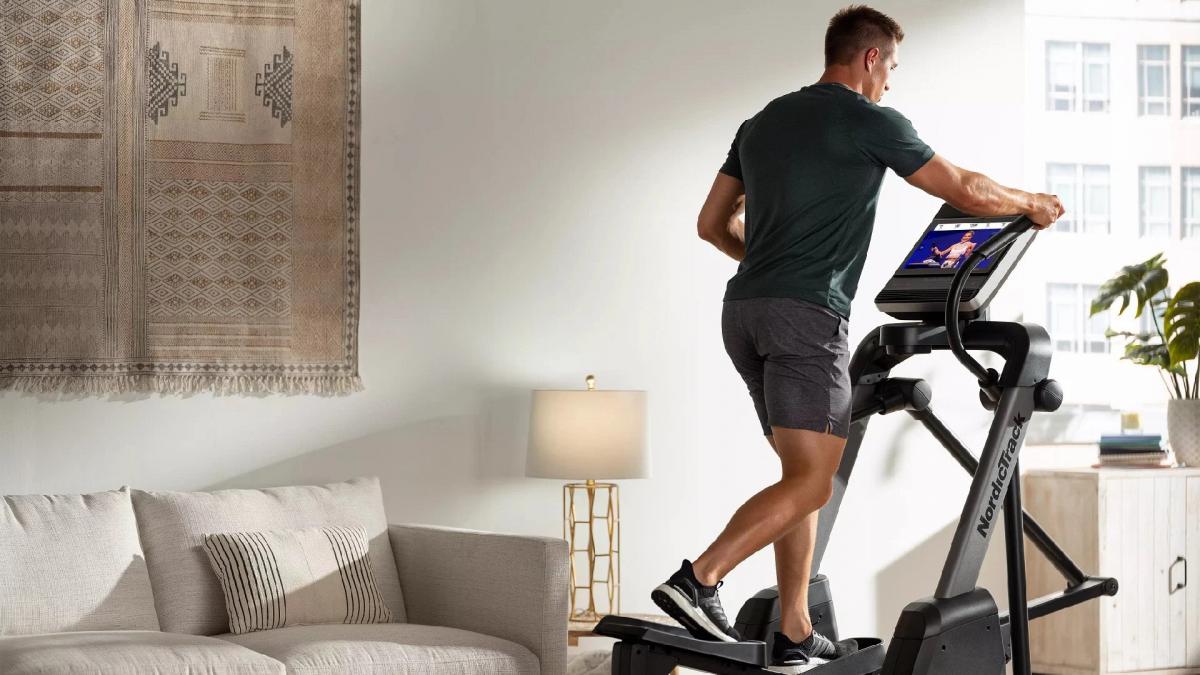 Principalele avantaje ale antrenamentelor efectuate pe biciclete eliptice