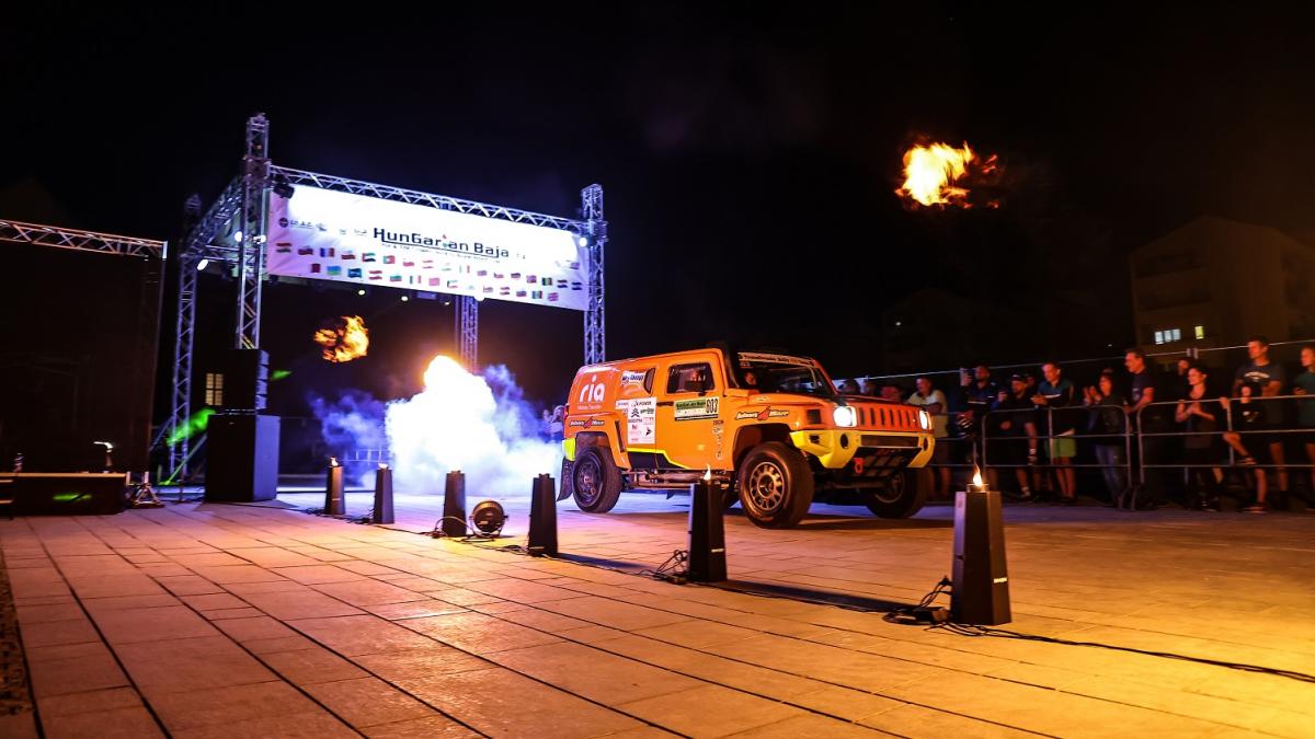În cursa spre Dakar, echipa formată din Mihai Ban și Cheloo a înregistrat primul mare succes la o etapă de Campionat Mondial