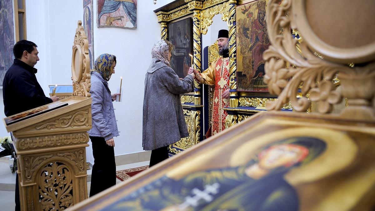 Conflict între localnici și biserică din cauza clopotelor bisericilor