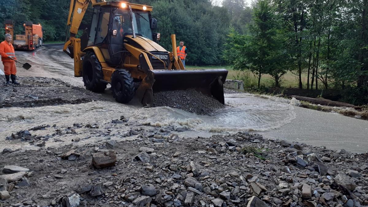 DN 1A Ploiești-Brașov, blocat lângă Babarunca, județul Brașov, din cauza aluviunilor scurse
