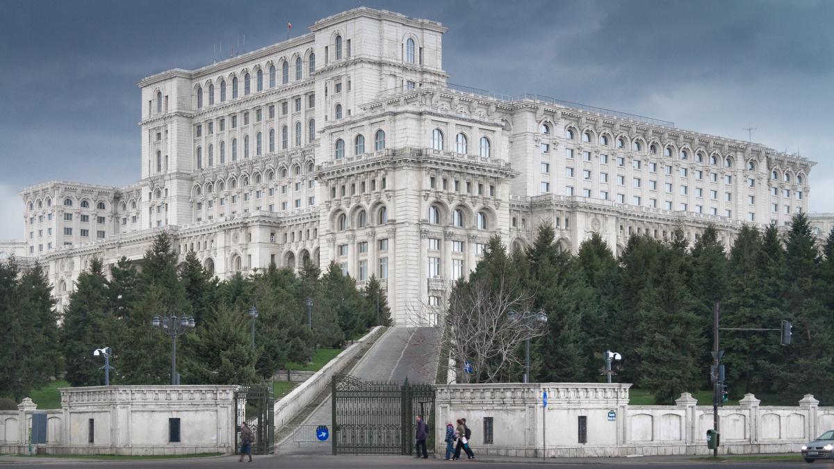 Firma oficială a SRI, contractată de Camera Deputaților să repare sistemul de supraveghere de la Parlament