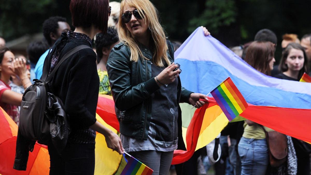 Un deputat PNL se revolă împotriva rezoluției UE privind legalizarea relațiilor între persoanele de același sex
