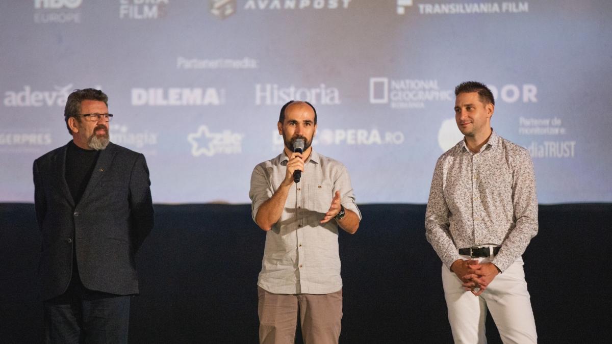 ROMÂNIA SĂLBATICĂ - de azi în cinematografele din toată țara!  Peste 1500 de oameni au participat la Premiera de Gală de la Amfiteatrul „Mihai Eminescu”