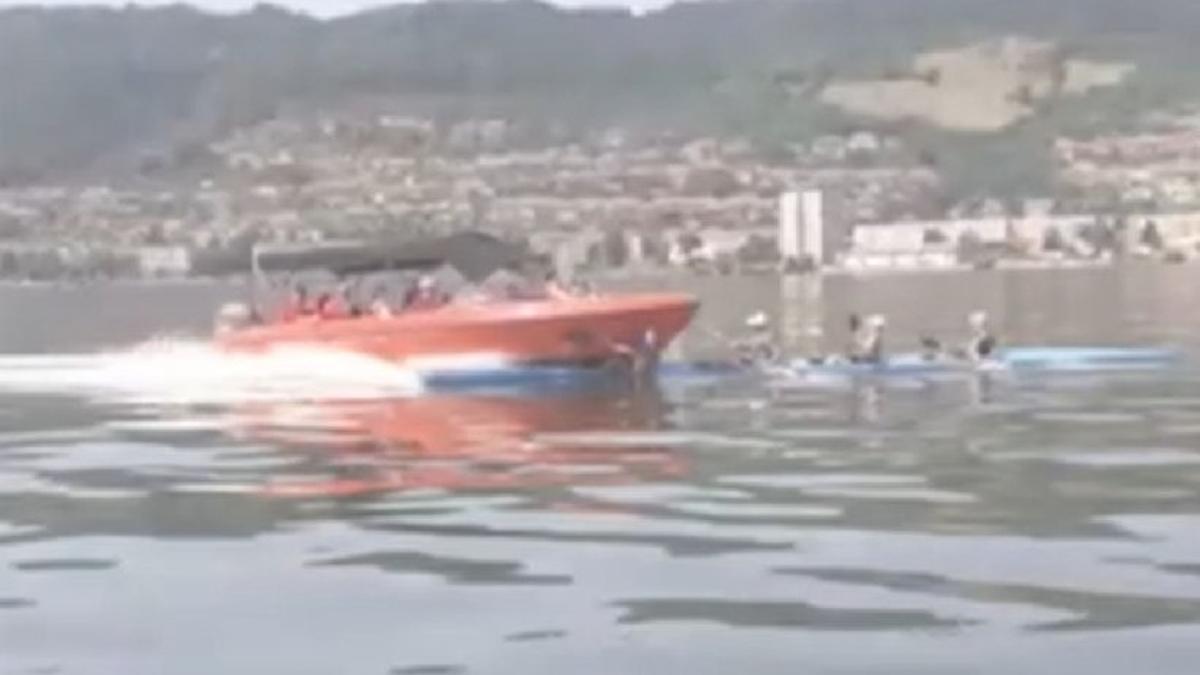 Un grup de afgani la frontiera României. Au trecut Dunărea într-o barcă gonflabilă