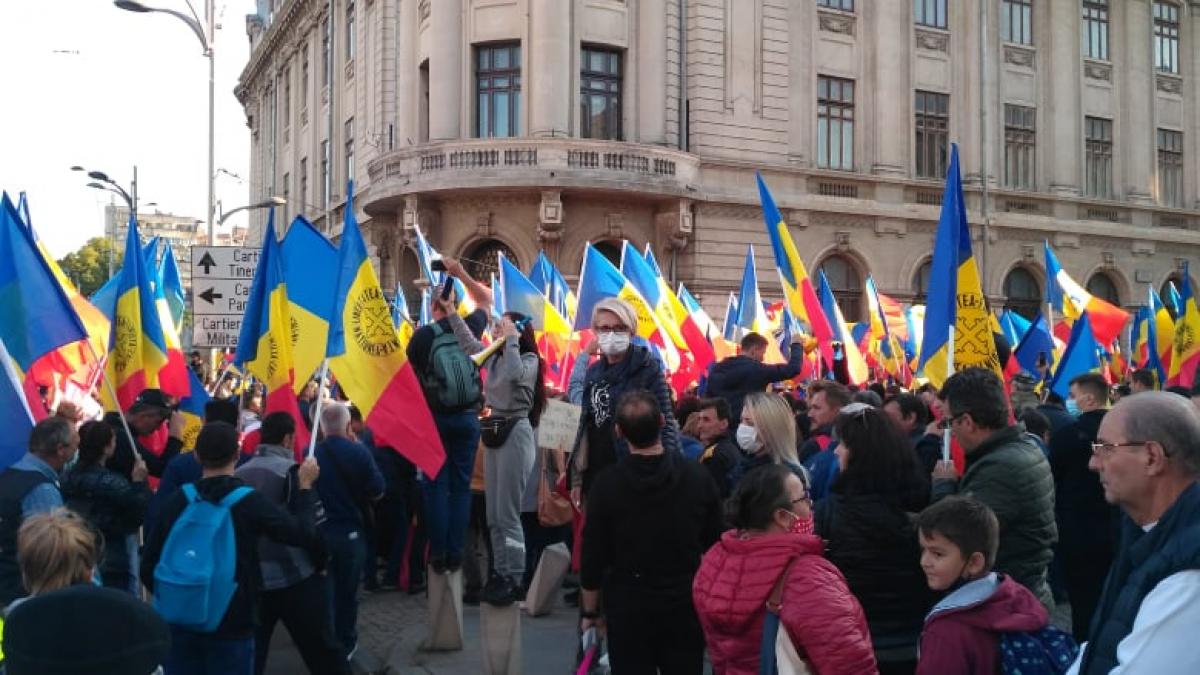 Jandarmeria susține că a aplicat zeci de amenzi după protestele de sâmbătă seara din București