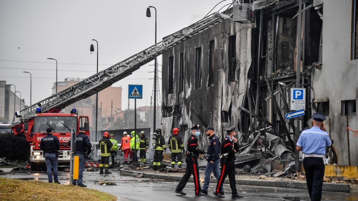 MAE: Șapte din cele opt persoane decedate în accidentul aviatic din Milano sunt români