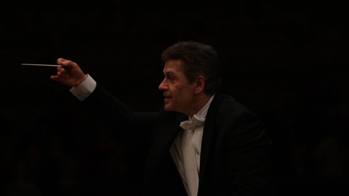 Program integral Mozart, condus de Christian Badea, într-un concert online, fără public