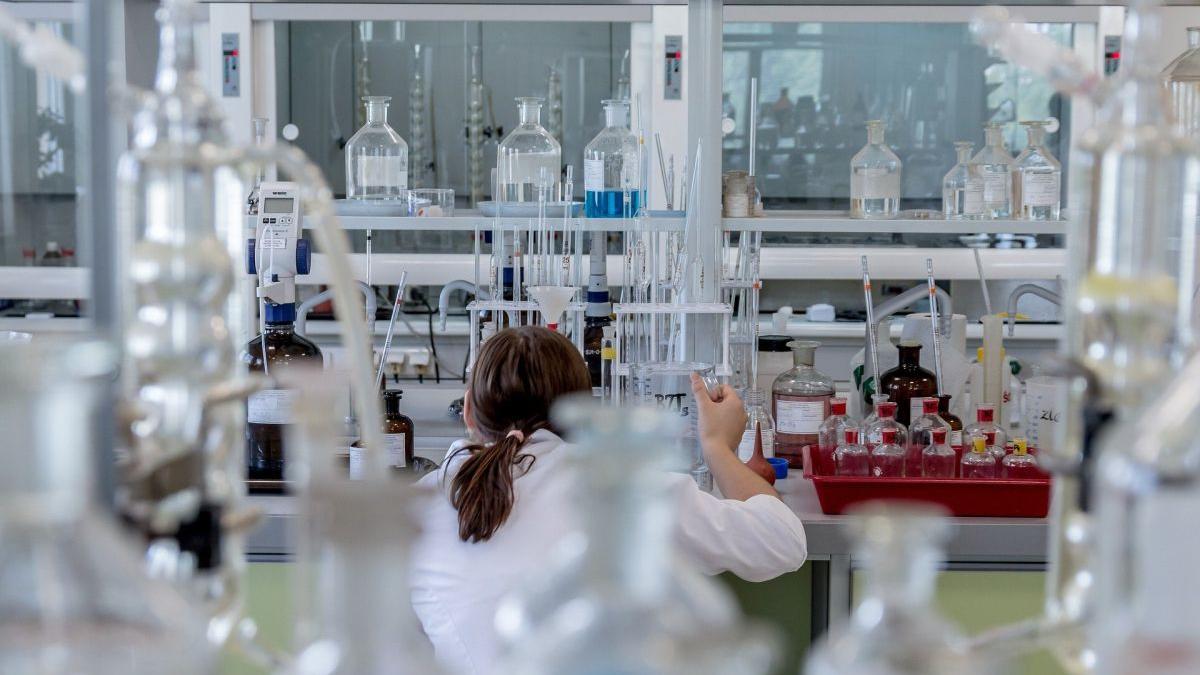 CE propune o introducere progresivă a noului regulament privind dispozitivele in vitro