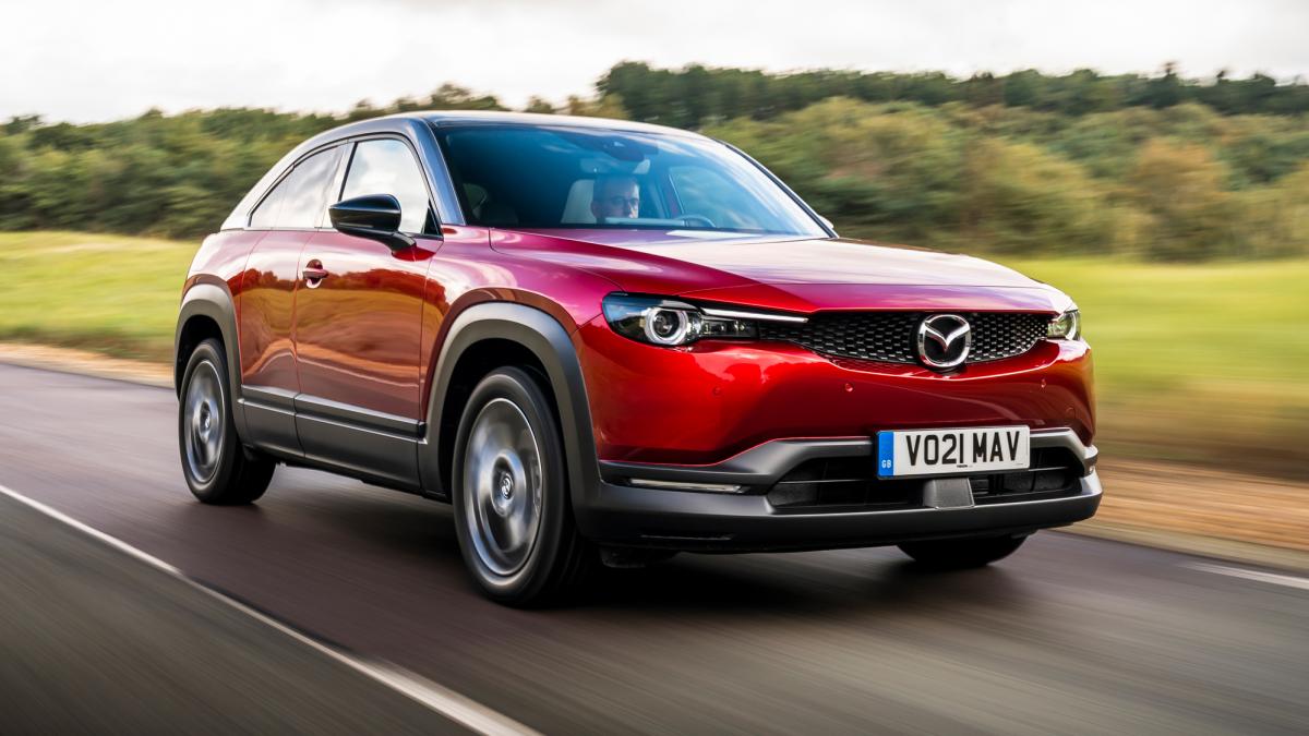 Autonomie mai mare pentru electrice. Mazda extinde SUV-urile