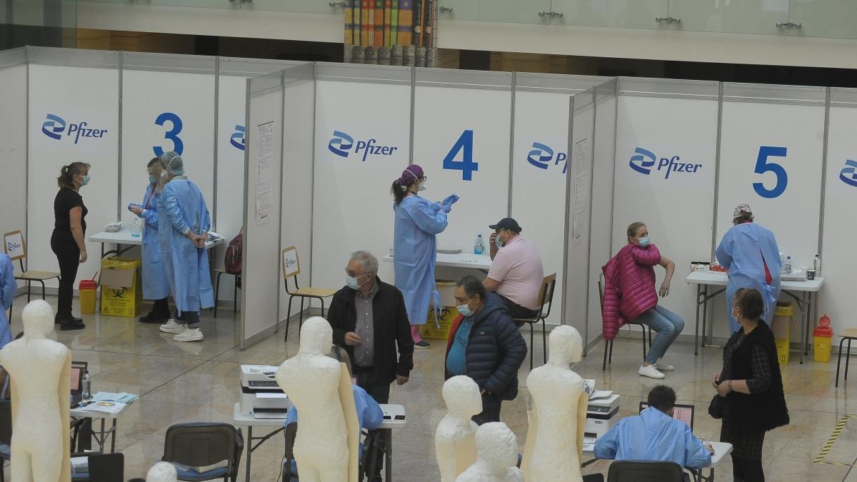 CNCAV: 88.881 persoane vaccinate împotriva COVID în 24 de ore, dintre care 57.547 cu prima doză
