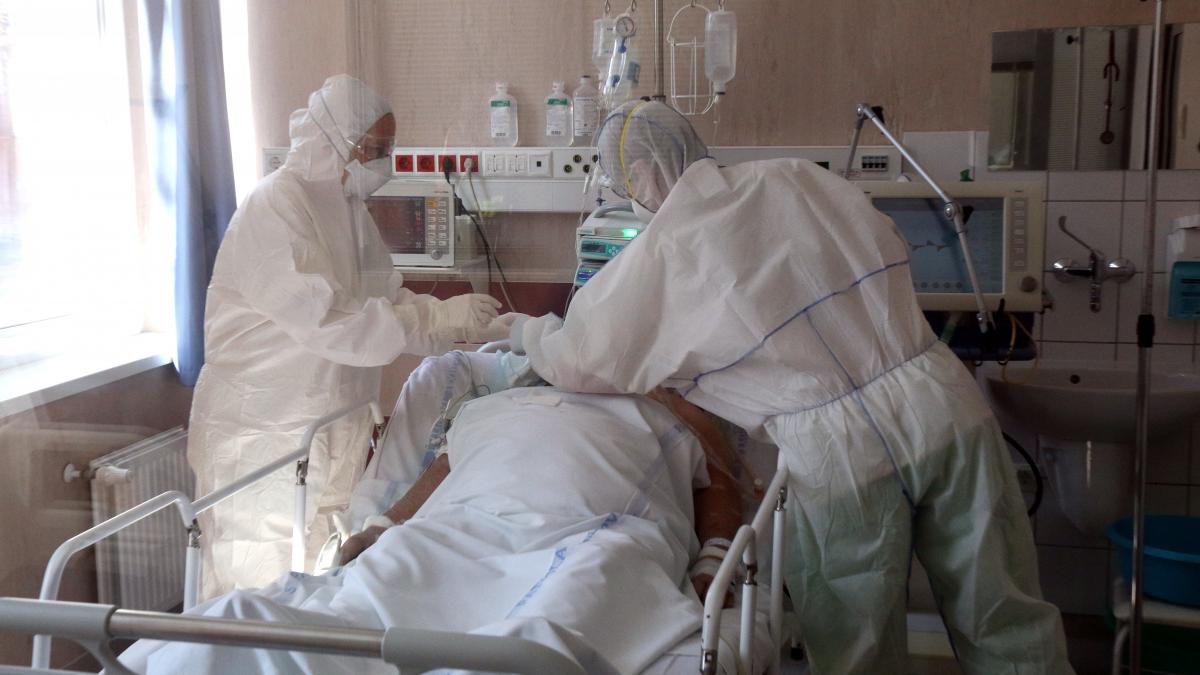 Un singur pat ATI disponibil în România pentru bolnavii Covid în stare gravă