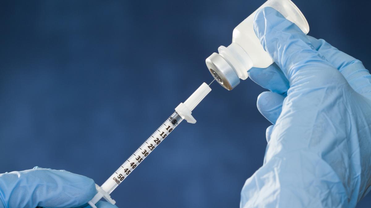 Aproape 350.000 doze de vaccin de la compania farmaceutică Johnson&amp;Johnson sosesc în țară