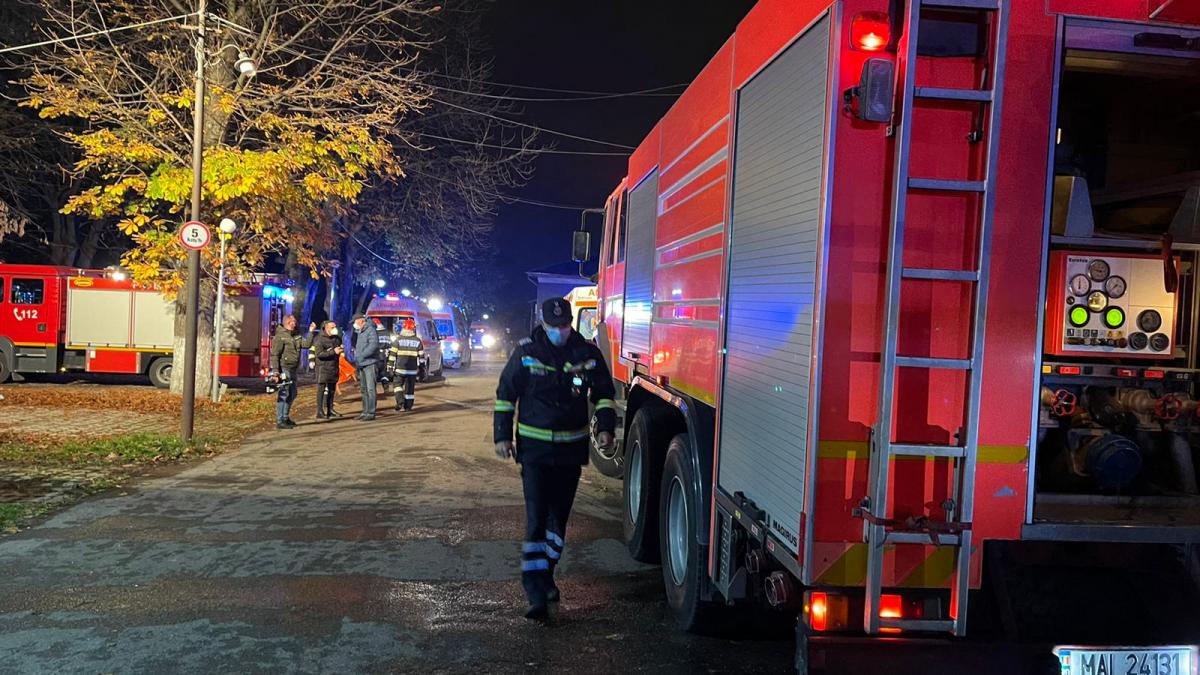 Incendiul de la Spitalul din Ploiești. Veste BUNĂ despre starea asistentei medicale. Situația pacienților