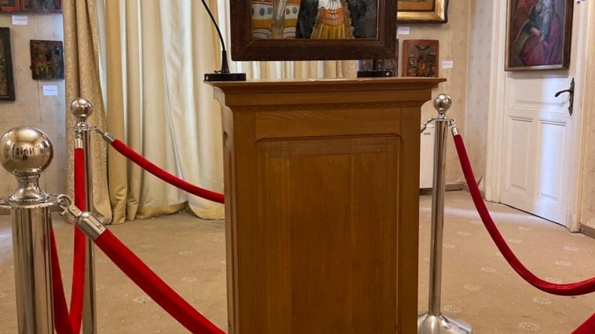 O icoană semnată de Arsenie Boca a fost vândută cu 17.000 de euro la licitație