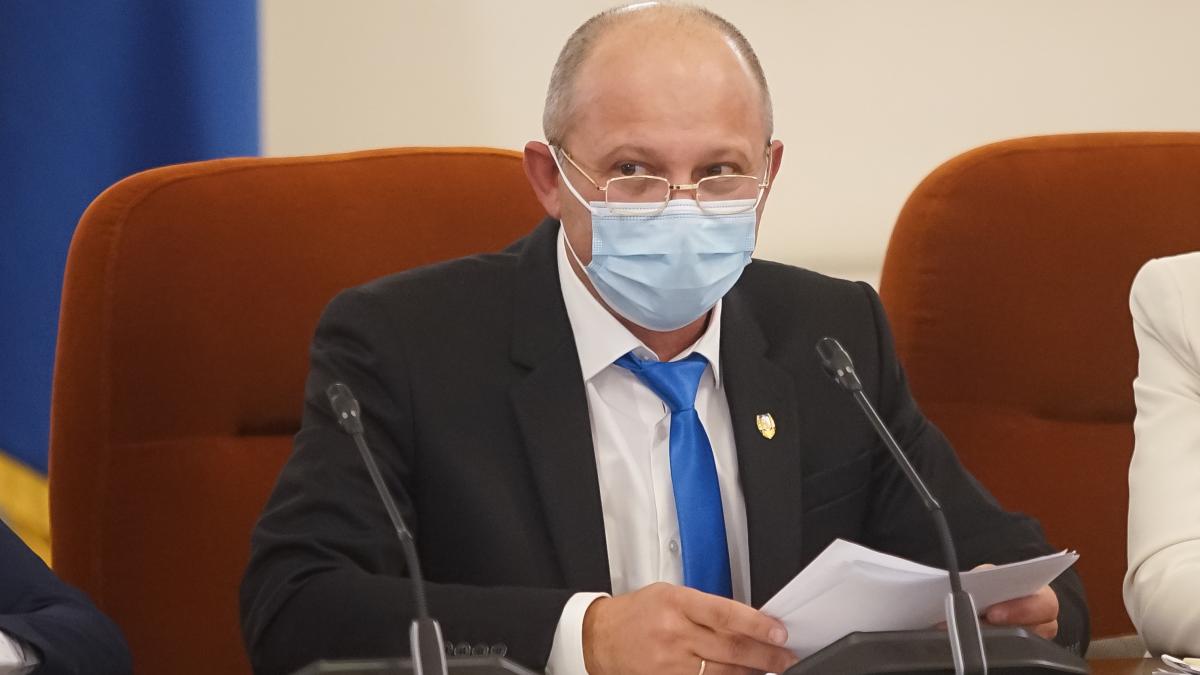 Reducerea aparatului de stat a produs mai mult pagube decât beneficii