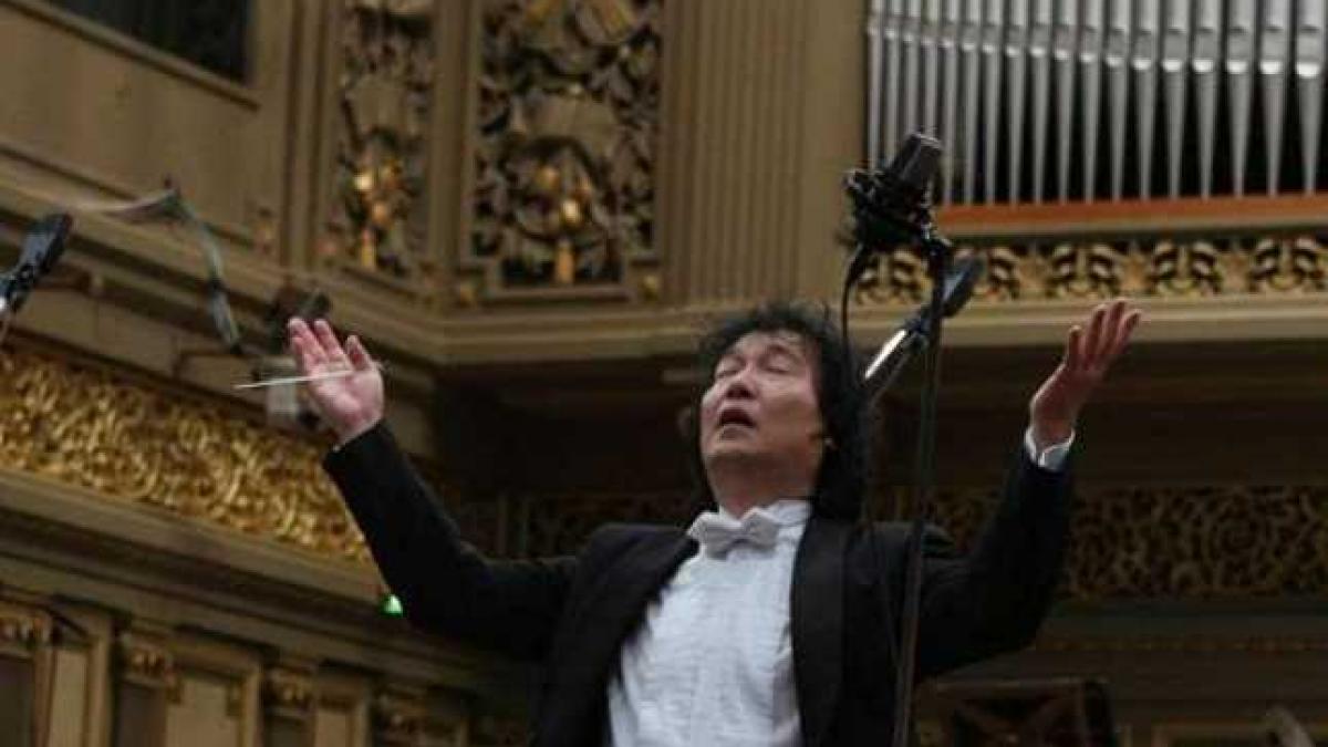 Dirijorul Jin Wang readuce magia dansului la Filarmonica George Enescu, în primele două concerte simfonice cu public din 2022