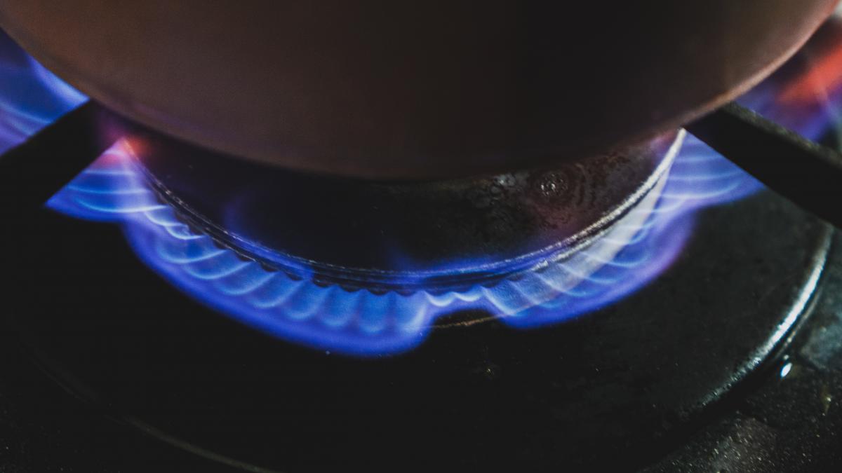 Ajutorul seamănă mai mult cu o glumă proastă. Câți bani ne dă statul pentru compensarea facturilor-gigant la energie