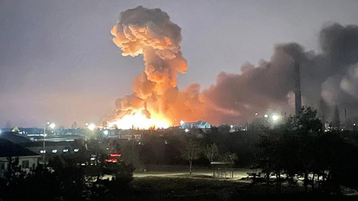 Moscova joacă murdar: Rușii, acuzați că folosesc în Ucraina „bombe cu vid” și alte tipuri de armament interzis