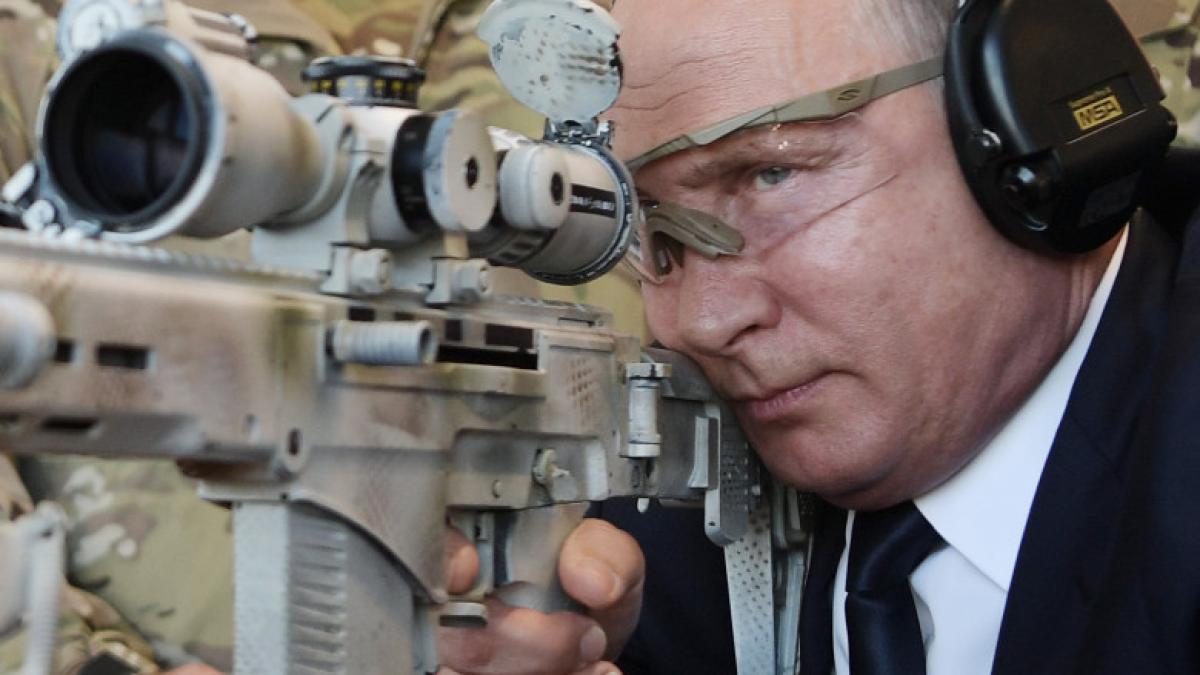 Putin, cuvinte potrivite pentru zeul de carton al războiului