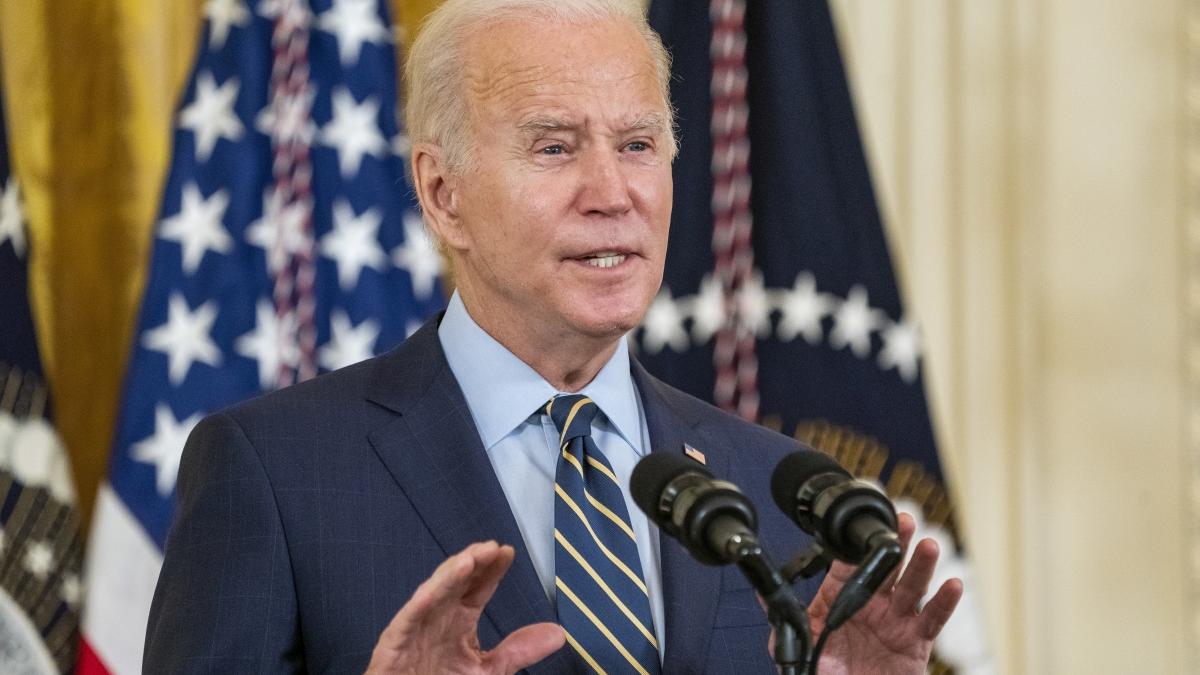 Joe Biden îi mulţumeşte preşedintelui polonez pentru ospitalitatea arătată faţă de ucraineni