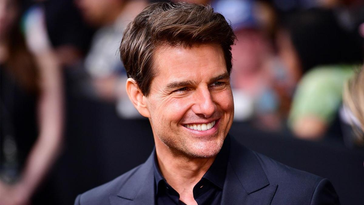 tom cruise va fi prezent la cannes pentru a promova continuarea filmului top gun