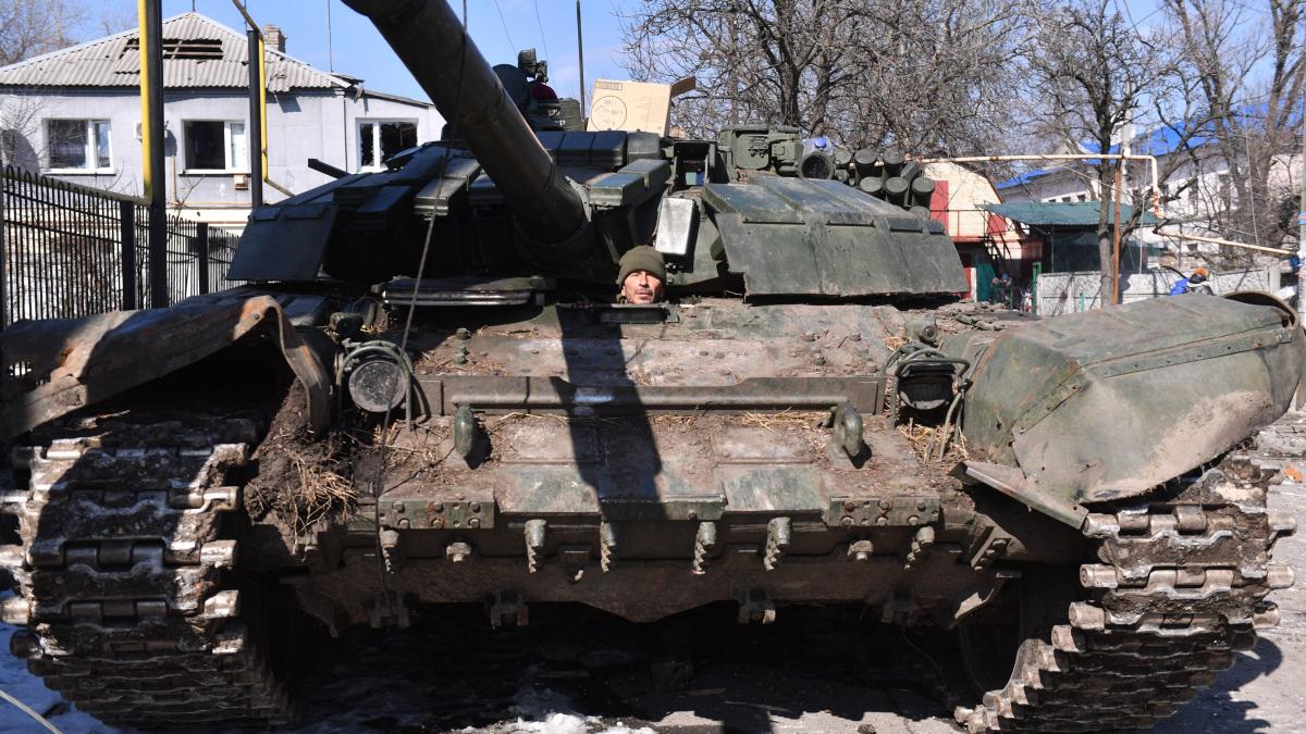 Estimări NATO: Armata rusă a pierdut între 7.000 şi 15.000 de militari în Ucraina