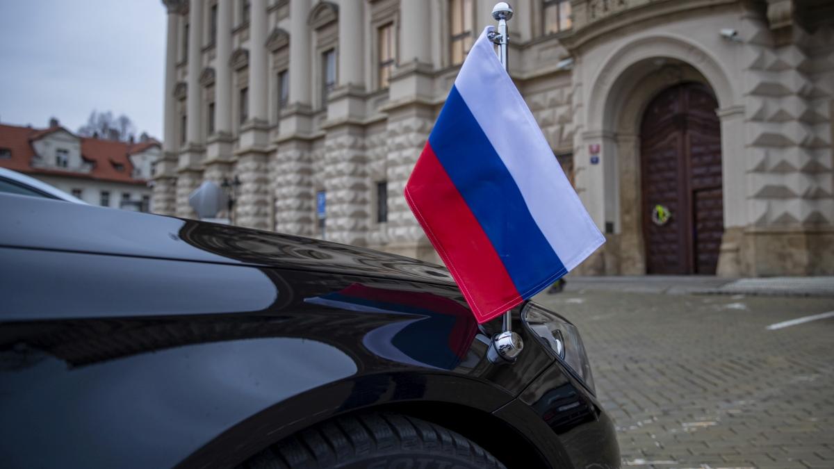 Rusia expulzează 10 diplomaţi din ţările baltice, după decizii similare ale celor trei state