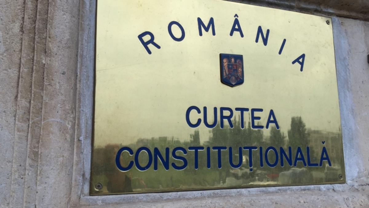 CCR a dat dreptate parțial celor de la USR în legătură cu sancțiunile introduse pentru deputații scandalagii