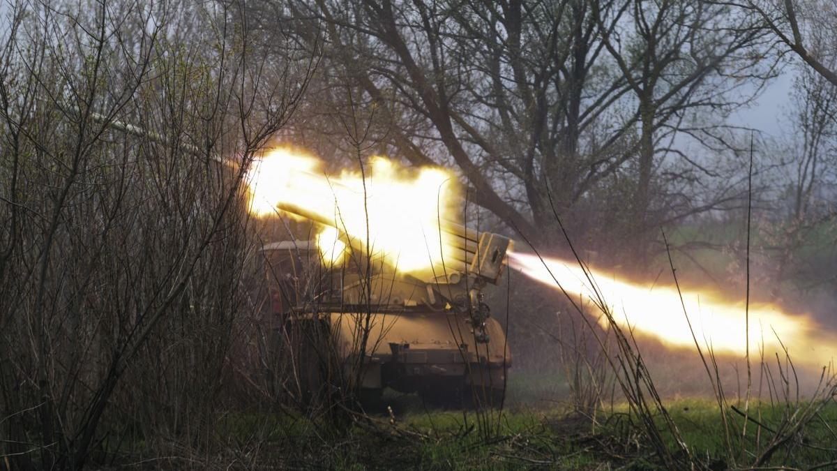 SUA ignoră „amenințările goale” ale Rusiei și trimite Kievului armament sofisticat