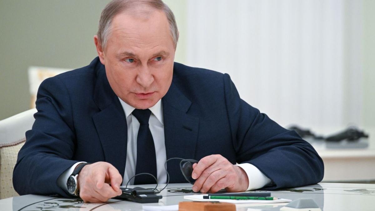 Un fost agent al KGB avertizează: Putin „suferă de demență și este înnebunit de paranoia!”