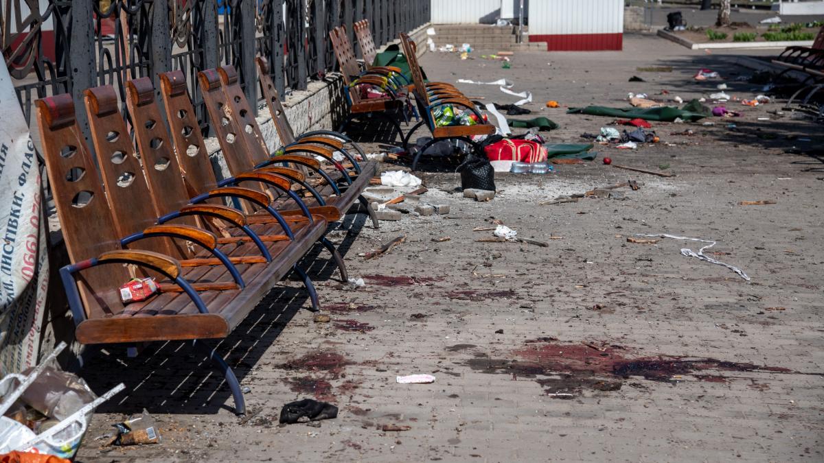 Rusia se laudă că a distrus arme furnizate de SUA într-o gară din Ucraina