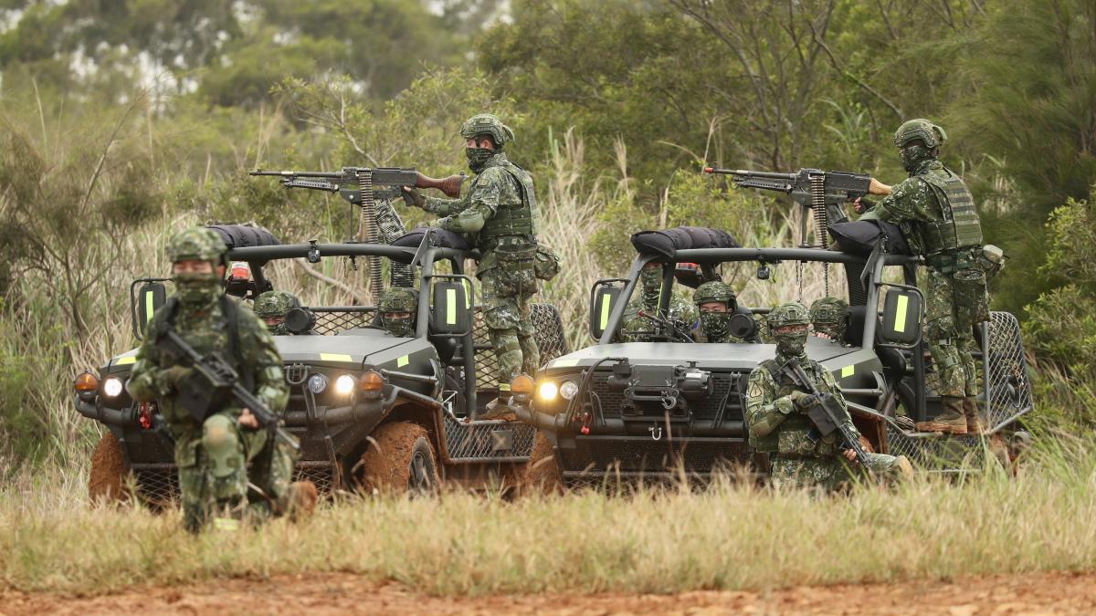 SUA, gata să intervină militar în Taiwan contra Chinei. Regimul de la Beijing înfierează crearea unui „NATO asiatic”