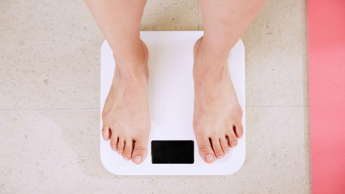 6 din 10 adulți români sunt supraponderali. Program de nutriție care recompensează utilizatorii cu criptomonede