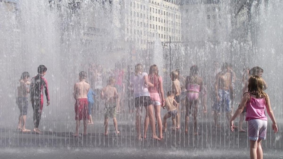 Prognoza meteo pe o lună. Vremea se schimbă radical! Meteorologii anunță că va fi caniculă