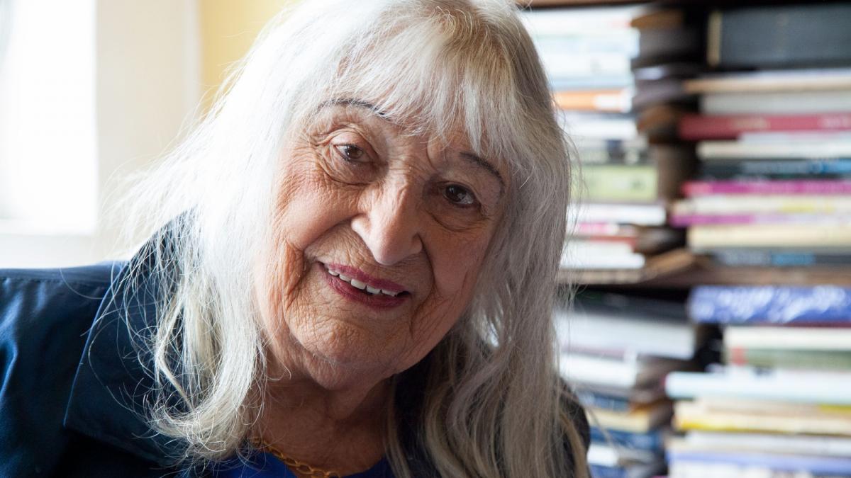 NO RA – Femininul norilor, spectacolul dedicat Norei Iuga, este reluat din această toamnă la Muzeul Național al Literaturii Române